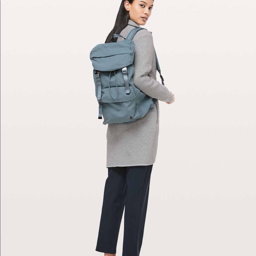 Lululemon On My Level Runsack